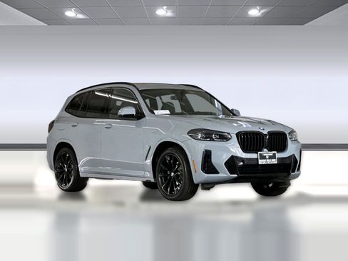 Used 2024 BMW X3 sDrive30i w/ Premium Package RWD image 6