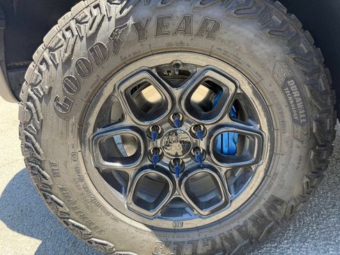 Used 2024 Chevrolet Silverado 1500 ZR2 w/ ZR2 Bison Edition AWD/4WD image 24