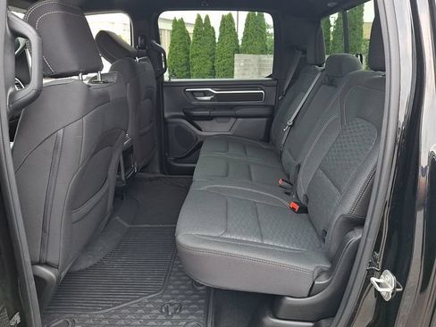 Used 2025 RAM 1500 Big Horn AWD/4WD image 10