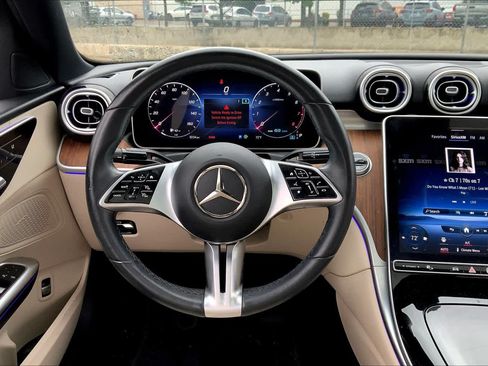 Used 2022 Mercedes-Benz C 300 Sedan image 6