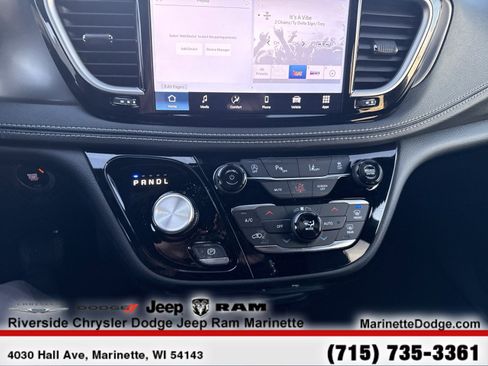 New 2026 Chrysler Pacifica Select w/ S Appearance Package image 17