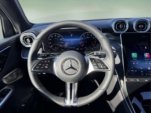 Certified 2025 Mercedes-Benz GLC 300 4MATIC image 10
