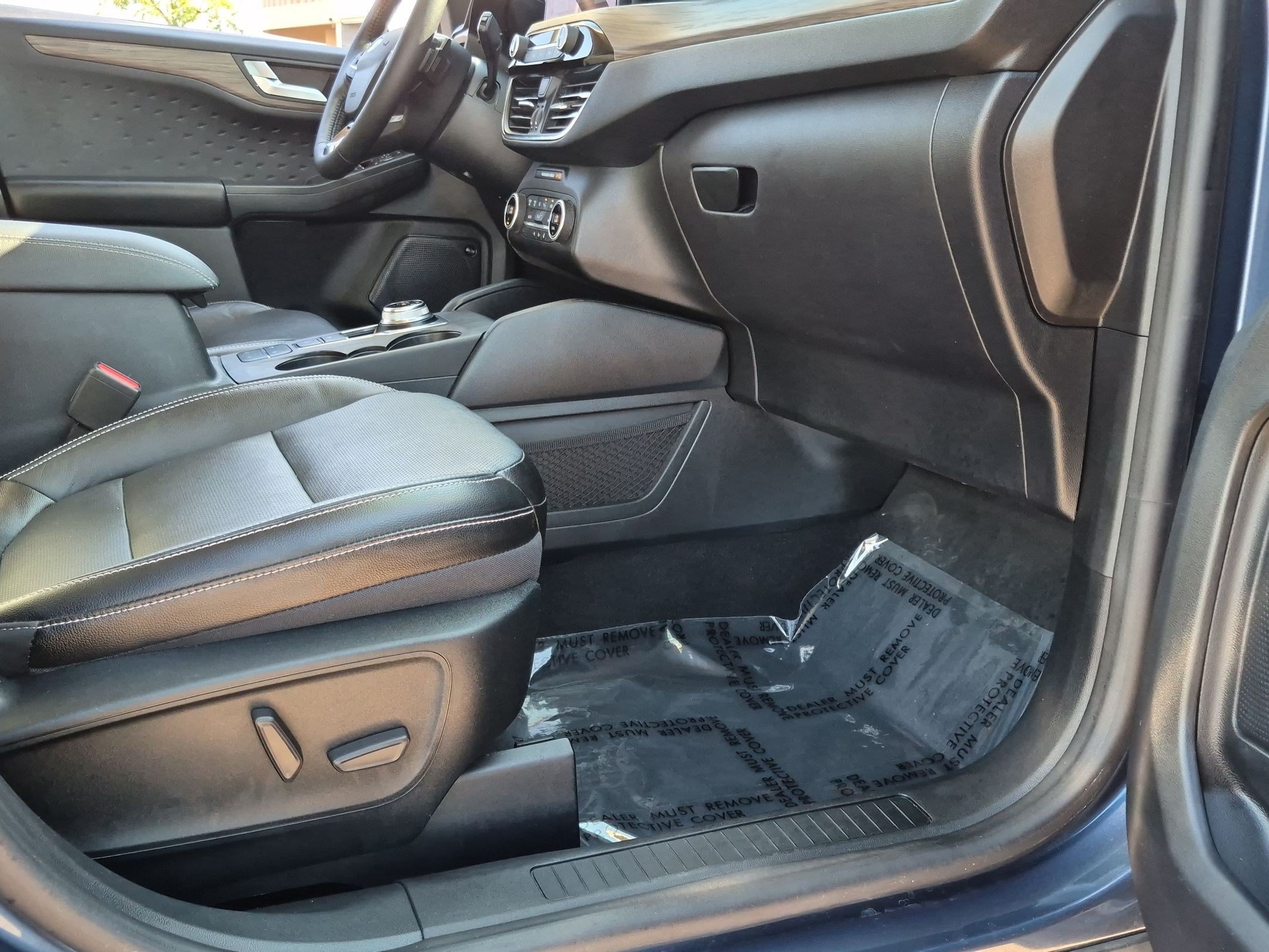 Used 2020 Ford Escape Titanium AWD/4WD image 26