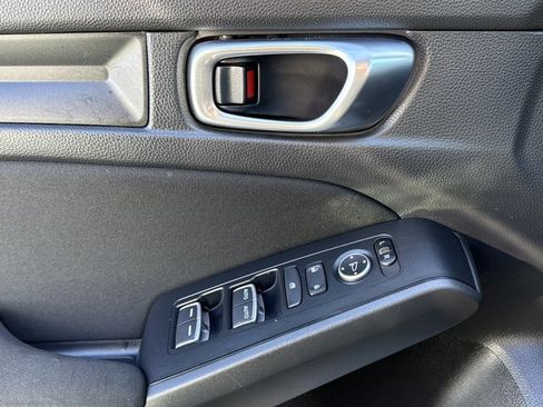 Used 2023 Honda Civic Sport image 10