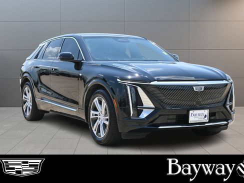 Used 2024 Cadillac Lyriq Tech RWD image 4