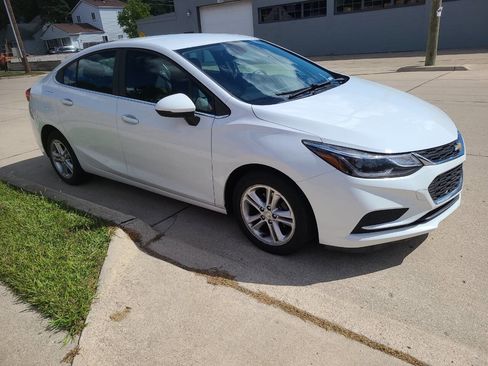 Used 2016 Chevrolet Cruze LT w/ Convenience Package image 37