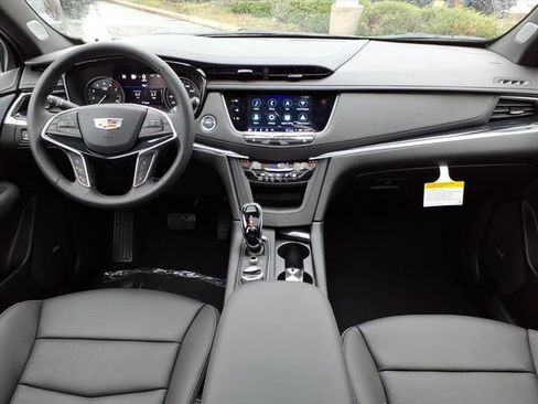 New 2026 Cadillac XT5 Premium Luxury w/ LPO, ONYX Package image 19