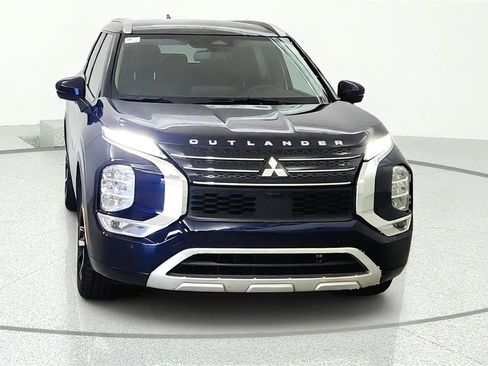 Used 2022 Mitsubishi Outlander SEL FWD image 2
