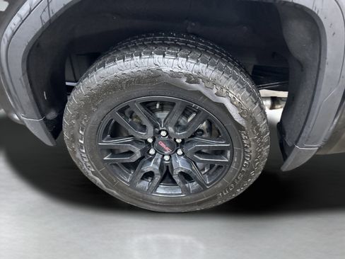 Used 2025 GMC Sierra 1500 Elevation w/ X31 Off-Road Package image 10