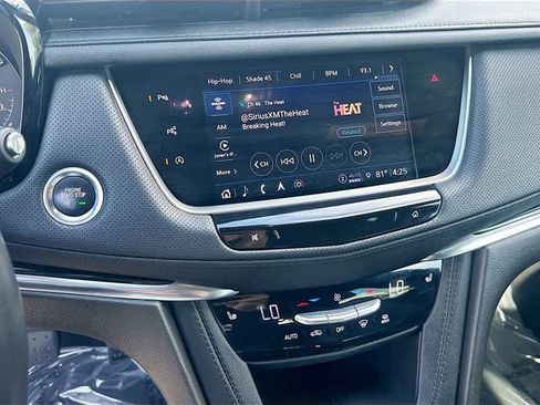 Used 2023 Cadillac XT5 Premium Luxury w/ Technology Package FWD image 10