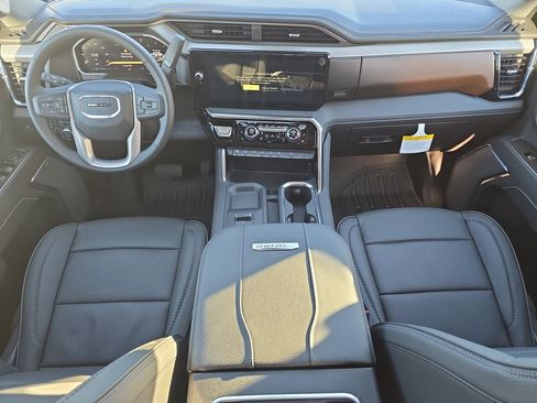 New 2026 GMC Sierra 2500 Denali w/ Denali Reserve Package AWD/4WD image 9