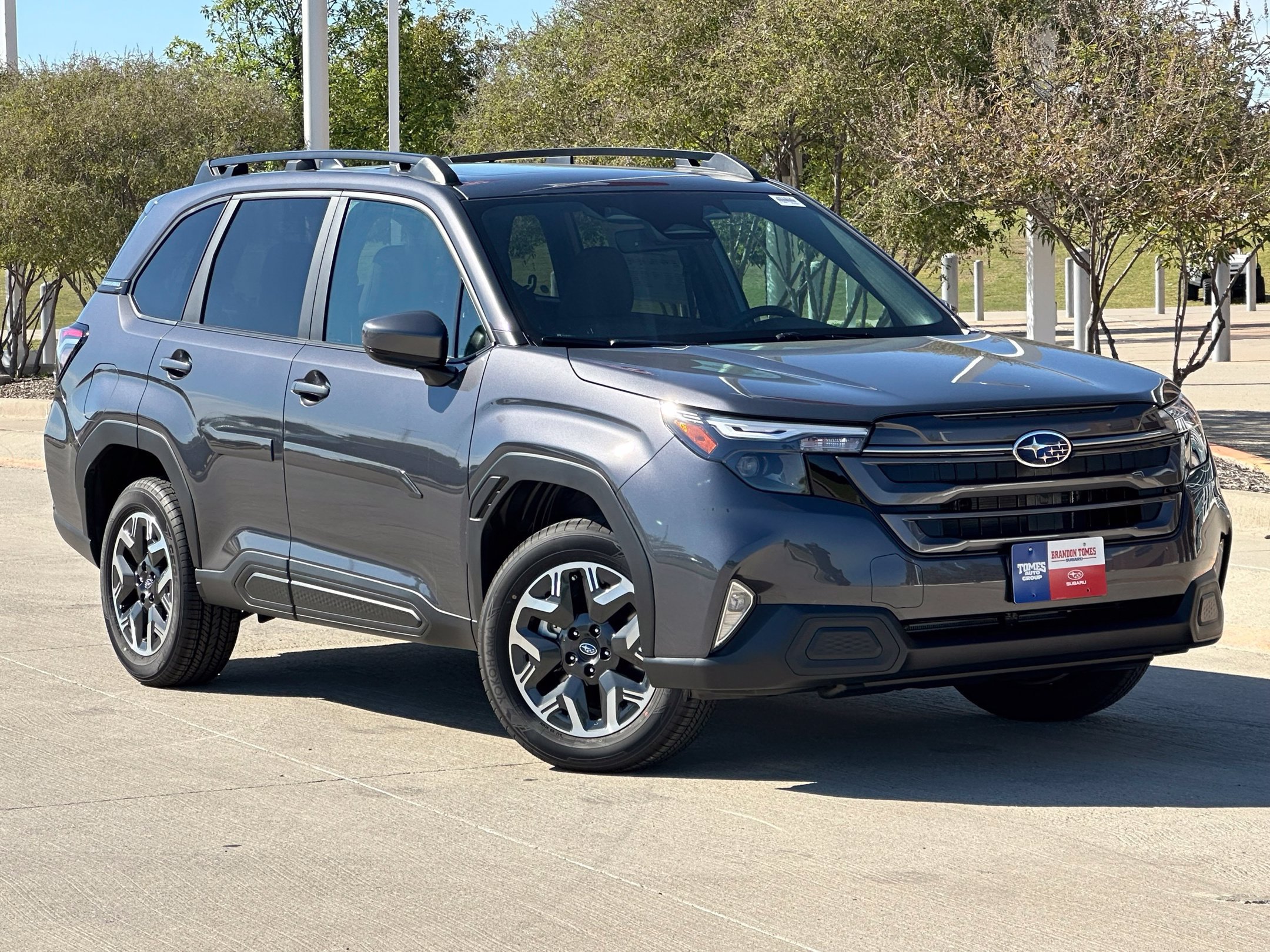 New 2026 Subaru Forester Premium AWD/4WD image 1