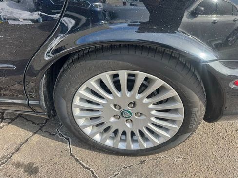 Used 2005 Jaguar XJ8 image 18