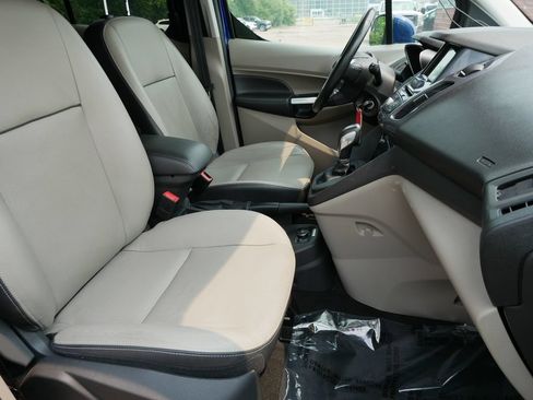 Certified 2017 Ford Transit Connect Titanium FWD image 10