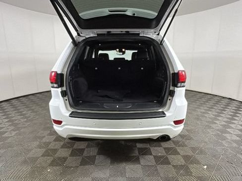 Used 2020 Jeep Grand Cherokee Altitude AWD/4WD image 27