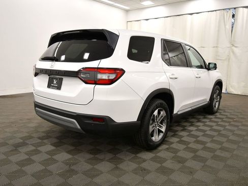 Used 2025 Honda Pilot EX-L image 8