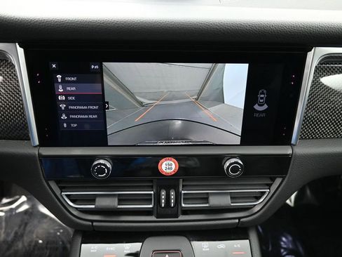 Certified 2023 Porsche Macan S AWD/4WD image 20
