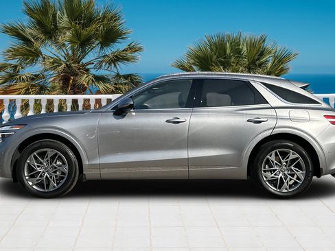 Used 2023 Genesis GV70 2.5T w/ Advanced Package image 8