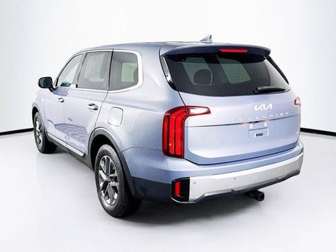 Certified 2023 Kia Telluride LX image 7