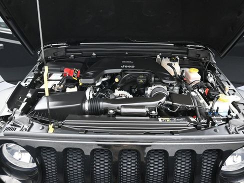 Used 2020 Jeep Wrangler Sport image 28