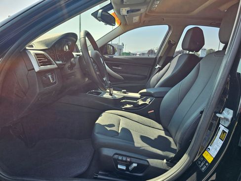 Used 2018 BMW 320i xDrive Sedan AWD/4WD image 18