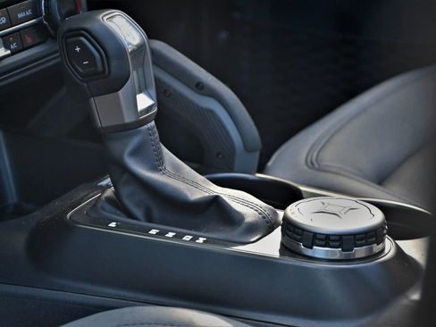 Used 2024 Ford Bronco Big Bend image 10