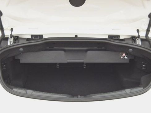 Used 2018 Mercedes-Benz E 400 4MATIC Cabriolet w/ Premium 2 Package (Q02) image 12