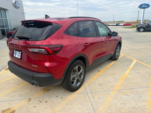 Used 2025 Ford Escape ST-Line Select AWD/4WD image 7