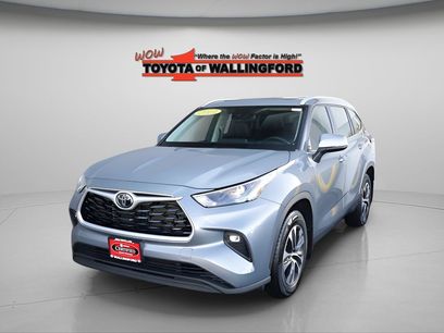 Used 2023 Toyota Highlander XLE