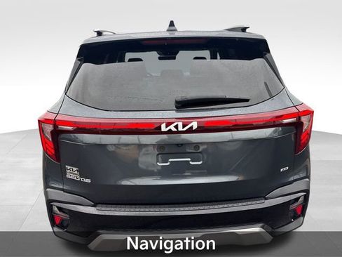 Used 2024 Kia Seltos S AWD/4WD image 6