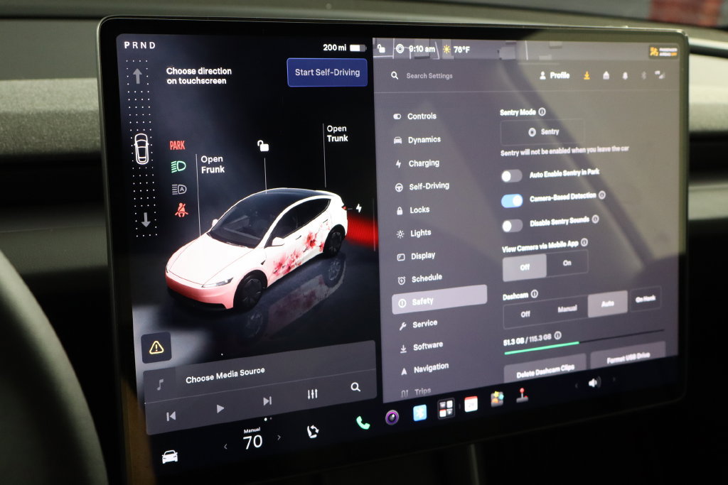 Used 2026 Tesla Model Y 2WD image 33