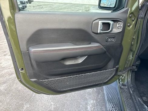 Used 2023 Jeep Gladiator Rubicon w/ LED Lighting Group image 16