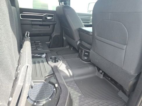 New 2026 RAM 3500 Big Horn AWD/4WD image 5