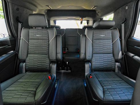 Used 2026 Cadillac Escalade Platinum Sport w/ LPO, ONYX Package AWD/4WD image 69