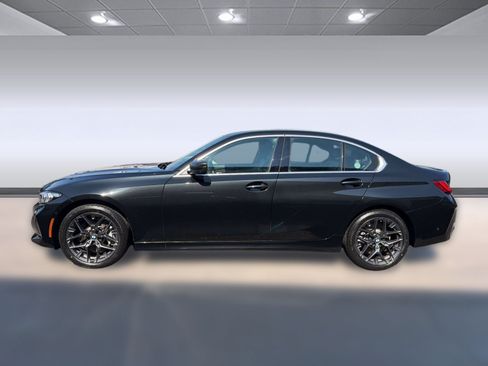 Used 2025 BMW 330i Sedan RWD image 2