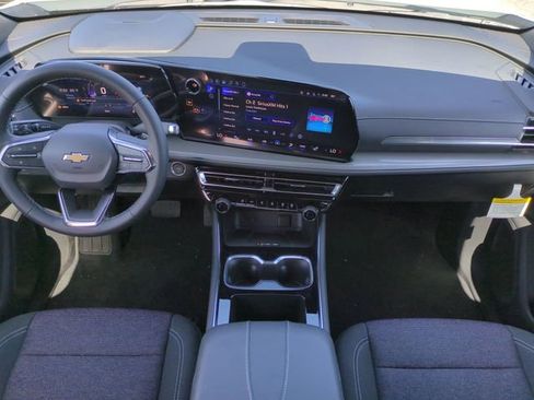 New 2026 Chevrolet Traverse LT w/ Driver Confidence Package image 15