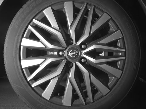 Used 2025 Nissan Altima 2.5 SV image 13