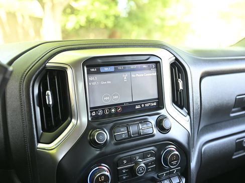 Used 2019 Chevrolet Silverado 1500 LT Trail Boss AWD/4WD image 23