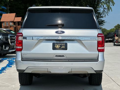 Used 2019 Ford Expedition Max XLT w/ Equipment Group 202A RWD image 6