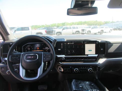 New 2026 GMC Sierra 2500 SLT w/ SLT Premium Package AWD/4WD image 17