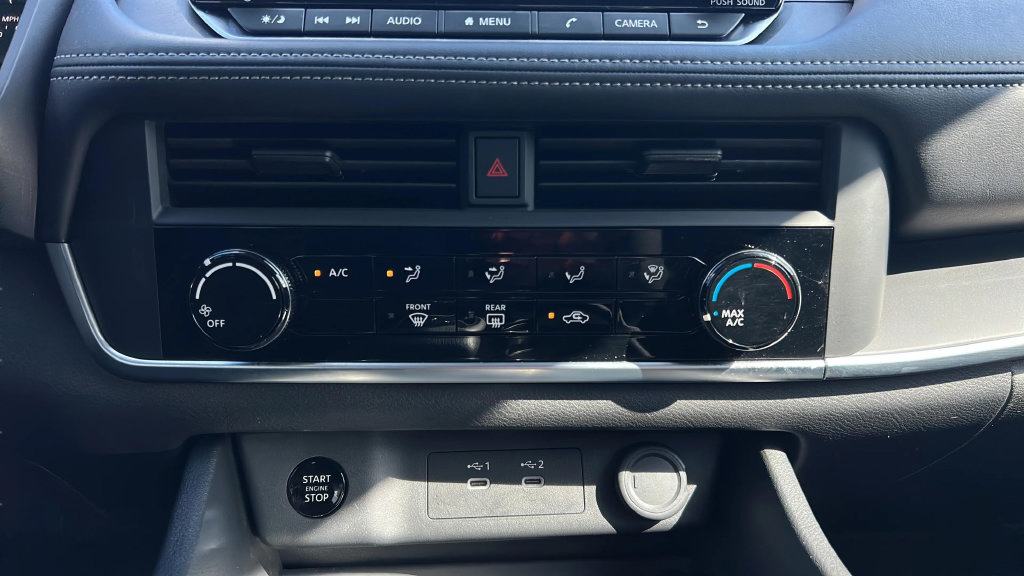 Used 2025 Nissan Rogue S FWD image 22