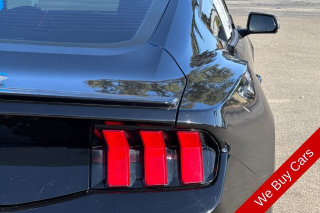 Used 2024 Ford Mustang Premium RWD image 31
