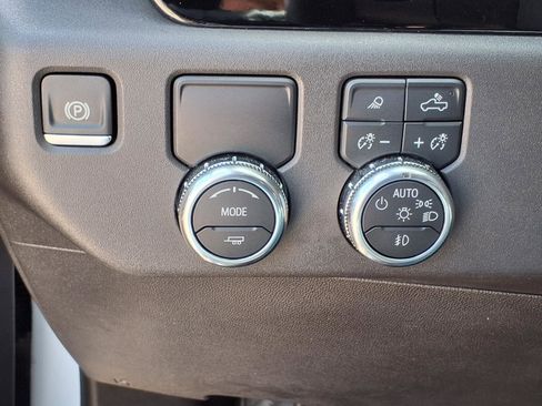 Used 2024 GMC Sierra 1500 SLT RWD image 20