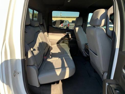 Used 2019 GMC Sierra 1500 SLT w/ SLT Premium Package AWD/4WD image 14