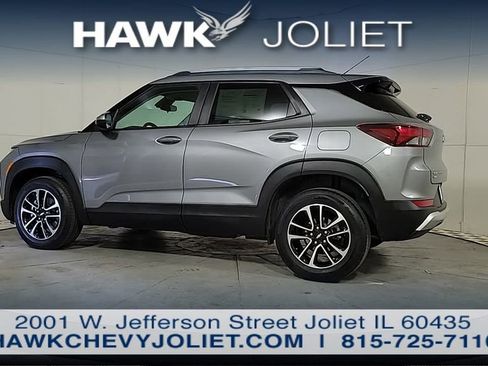 Used 2025 Chevrolet TrailBlazer LT AWD/4WD image 5