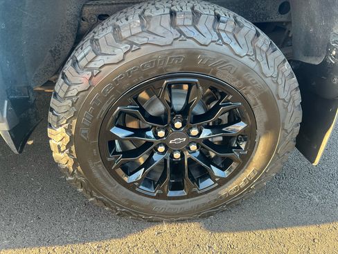 Used 2022 Chevrolet Colorado Z71 image 36