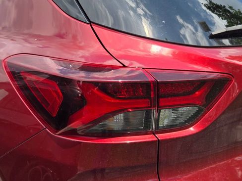 Used 2022 Chevrolet TrailBlazer RS FWD image 9