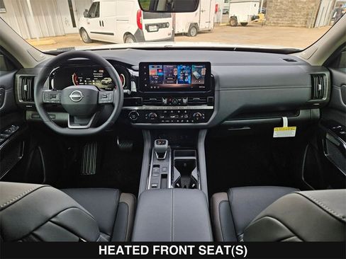 New 2026 Nissan Pathfinder Platinum image 21