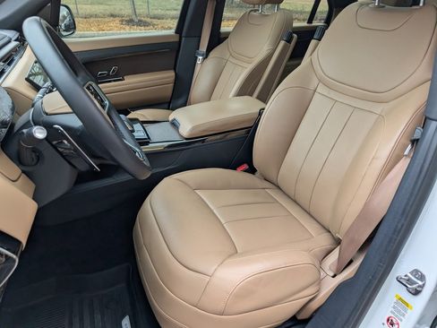 Used 2024 Land Rover Range Rover Sport SE image 5