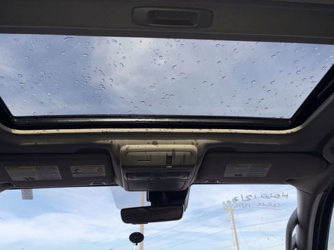 Certified 2024 Nissan Frontier SL w/ Technology Package image 11